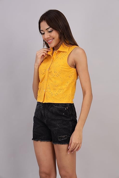 VAibr(ə)nt  Schiffli Embroidered Shirt Style Crop Top